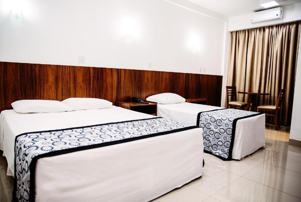 Gálatas Golden Hotel Patos de Minas Buitenkant foto