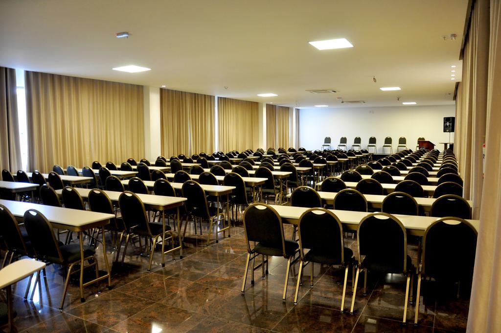 Gálatas Golden Hotel Patos de Minas Buitenkant foto