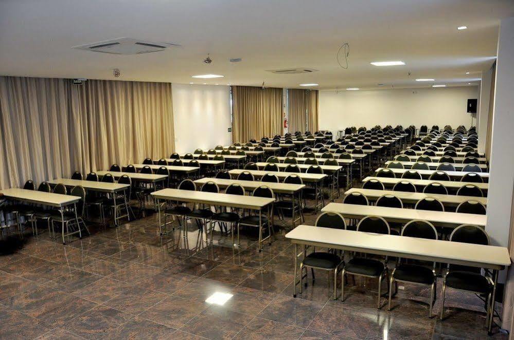 Gálatas Golden Hotel Patos de Minas Buitenkant foto